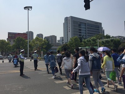 东台镇最新交通动态报道